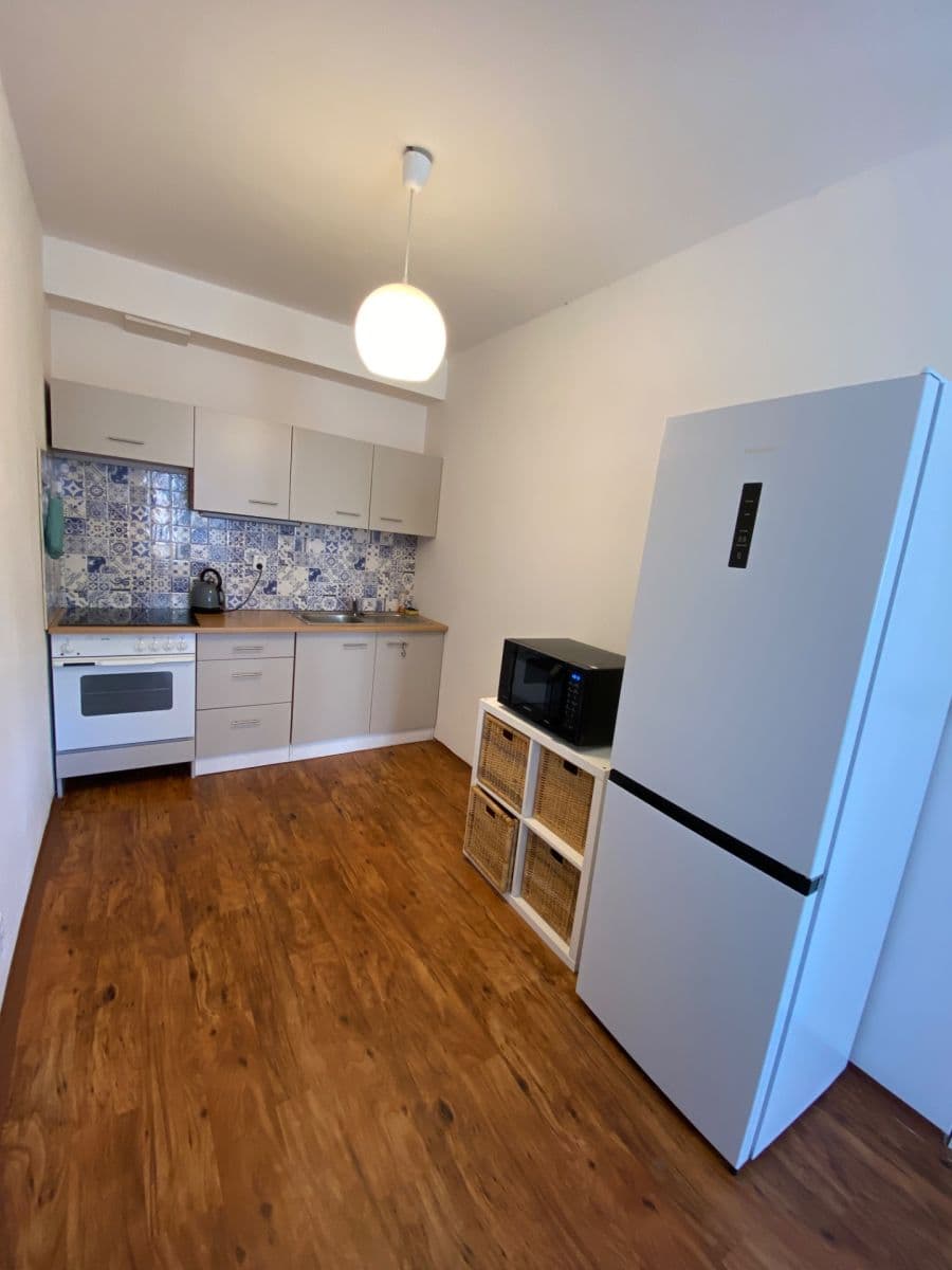 Prenájom bytu 1-izbový 38 m², Topělecká, Písek, Jihočeský kraj Prenájom bytu 1-izbový 38 m², Topělecká, Písek, Jihočeský kraj