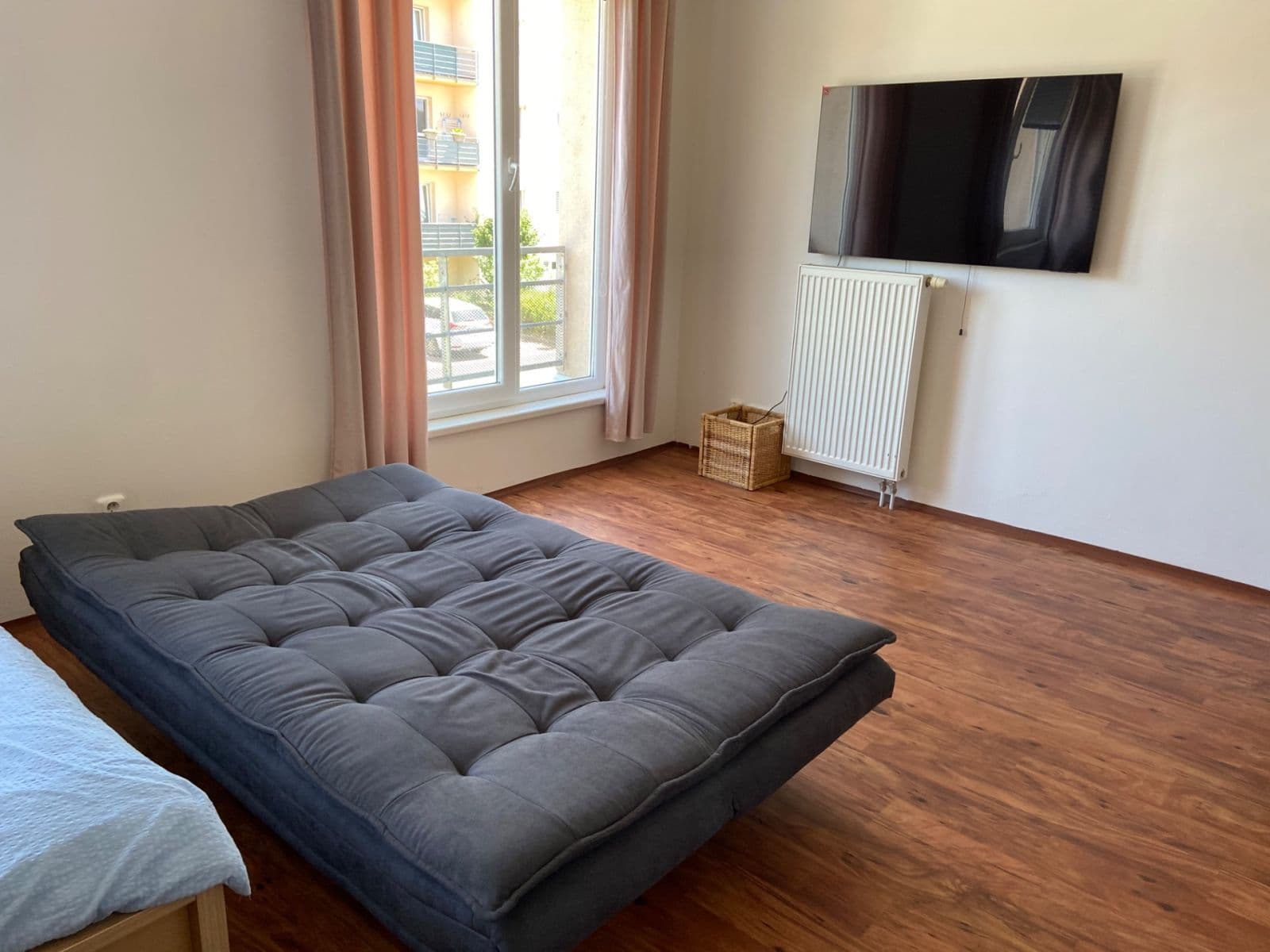 Prenájom bytu 1-izbový 38 m², Topělecká, Písek, Jihočeský kraj Prenájom bytu 1-izbový 38 m², Topělecká, Písek, Jihočeský kraj