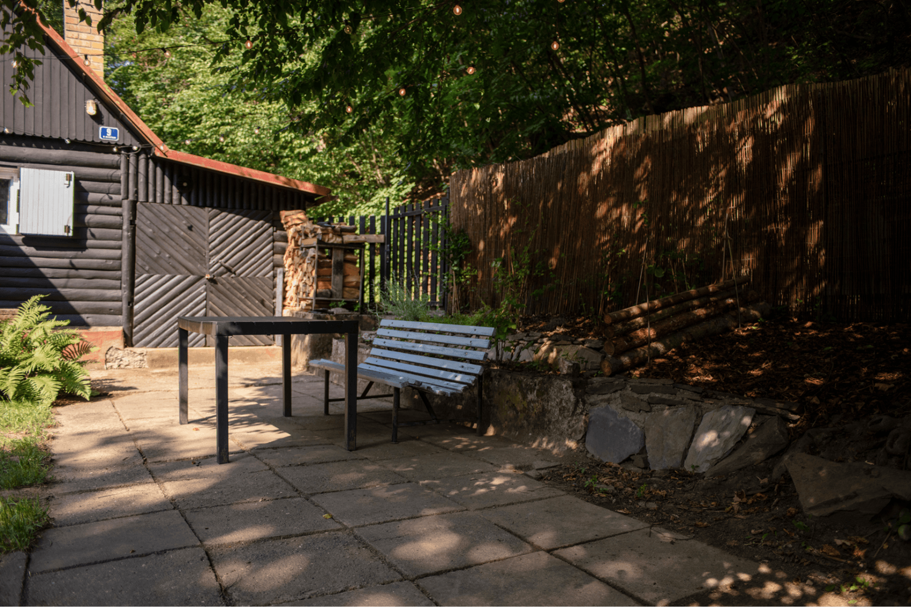 Predaj rekreačného objektu 43 m², pozemok 256 m², Horní Bezděkov, Středočeský kraj Predaj rekreačného objektu 43 m², pozemok 256 m², Horní Bezděkov, Středočeský kraj