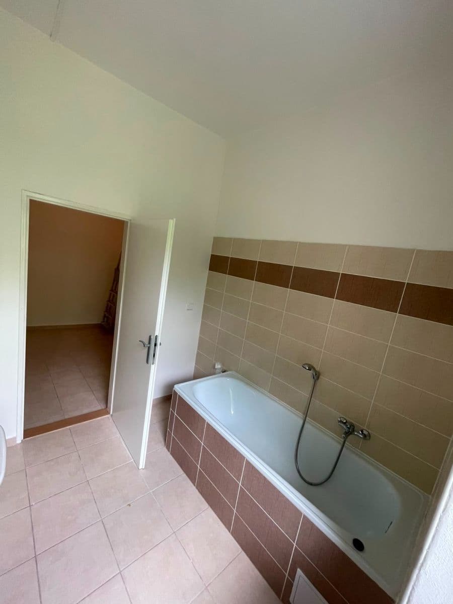 Prenájom bytu 2-izbový 52 m², Šmídova, Ostrava, Moravskoslezský kraj Prenájom bytu 2-izbový 52 m², Šmídova, Ostrava, Moravskoslezský kraj