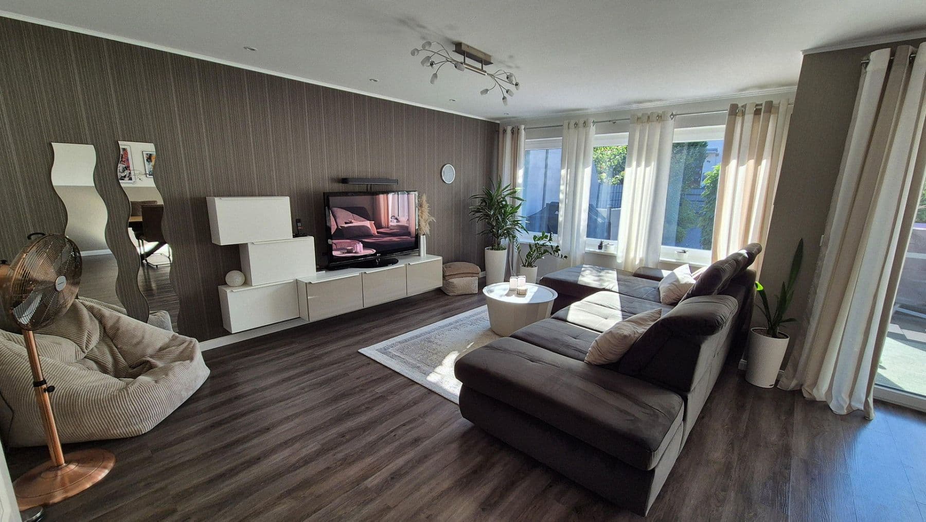 Predaj domu 140 m², pozemok 206 m², Schweinfurt, Bavorsko Predaj domu 140 m², pozemok 206 m², Schweinfurt, Bavorsko