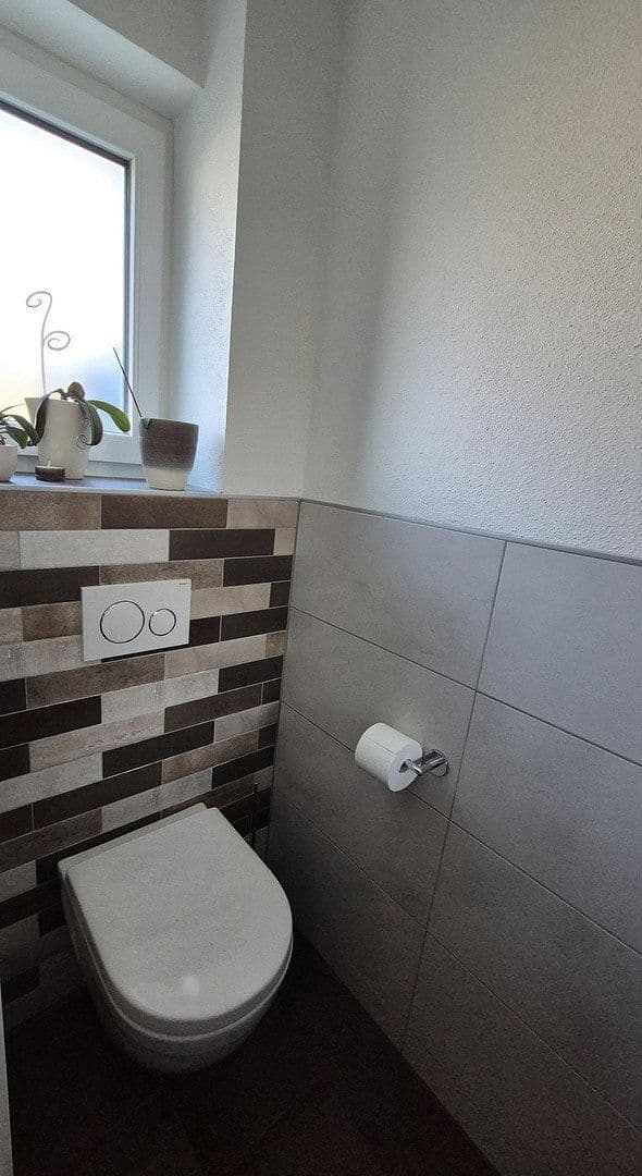 Predaj domu 140 m², pozemok 206 m², Schweinfurt, Bavorsko Predaj domu 140 m², pozemok 206 m², Schweinfurt, Bavorsko