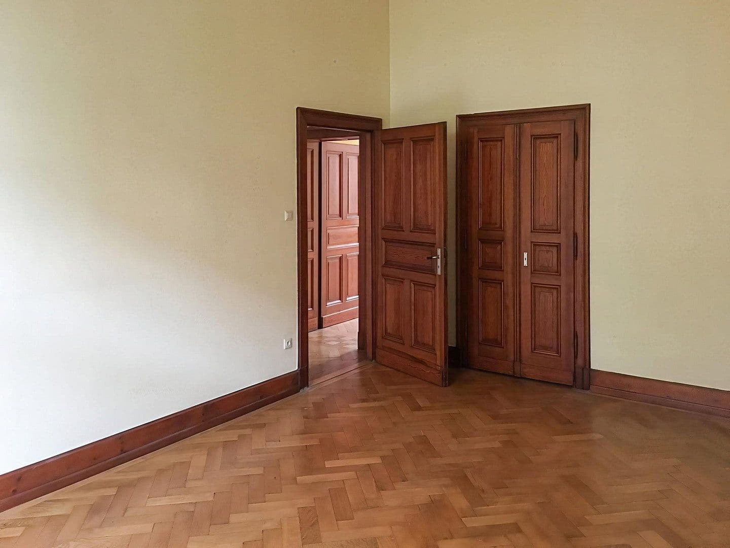 Predaj bytu 5-izbový 171 m², Düsseldorf, Severné Porýnie - Westfálsko Predaj bytu 5-izbový 171 m², Düsseldorf, Severné Porýnie - Westfálsko