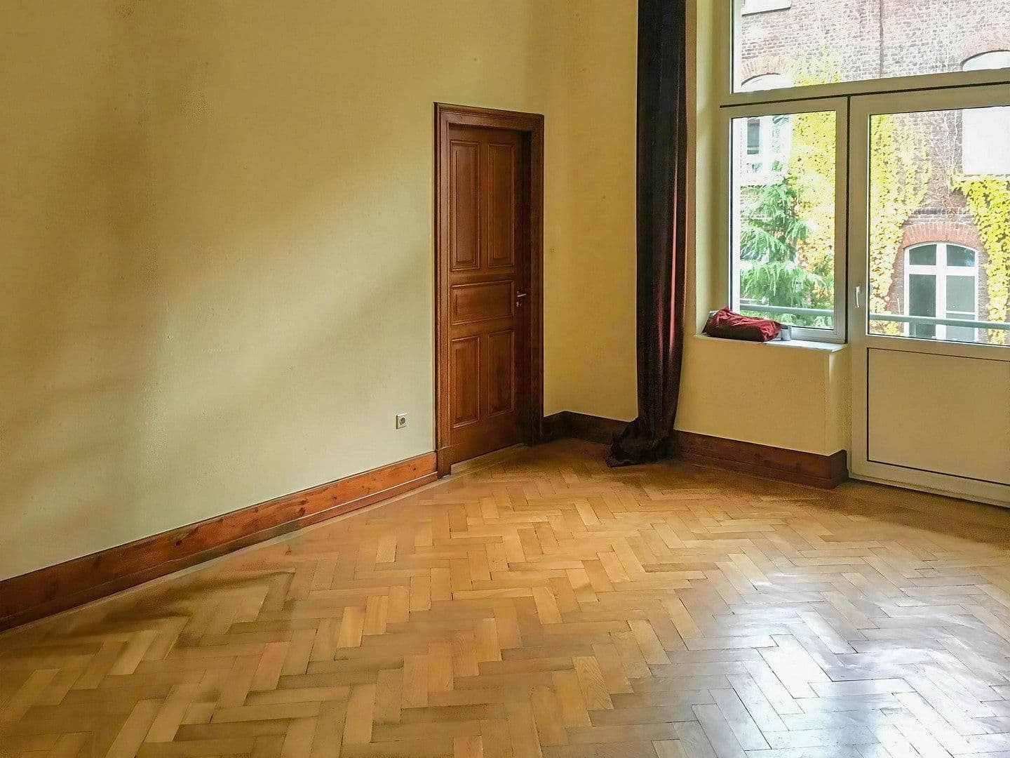 Predaj bytu 5-izbový 171 m², Düsseldorf, Severné Porýnie - Westfálsko Predaj bytu 5-izbový 171 m², Düsseldorf, Severné Porýnie - Westfálsko