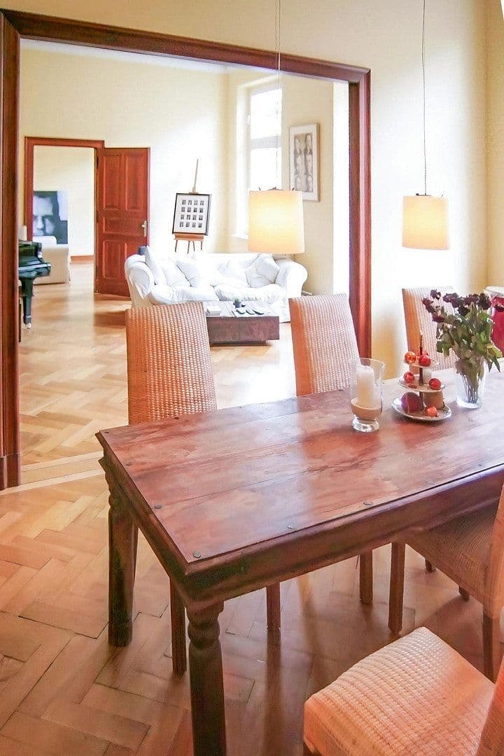 Predaj bytu 5-izbový 171 m², Düsseldorf, Severné Porýnie - Westfálsko Predaj bytu 5-izbový 171 m², Düsseldorf, Severné Porýnie - Westfálsko