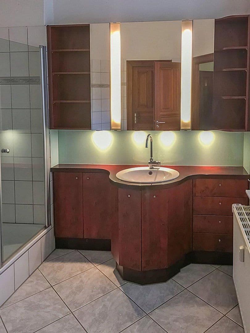 Predaj bytu 5-izbový 171 m², Düsseldorf, Severné Porýnie - Westfálsko Predaj bytu 5-izbový 171 m², Düsseldorf, Severné Porýnie - Westfálsko