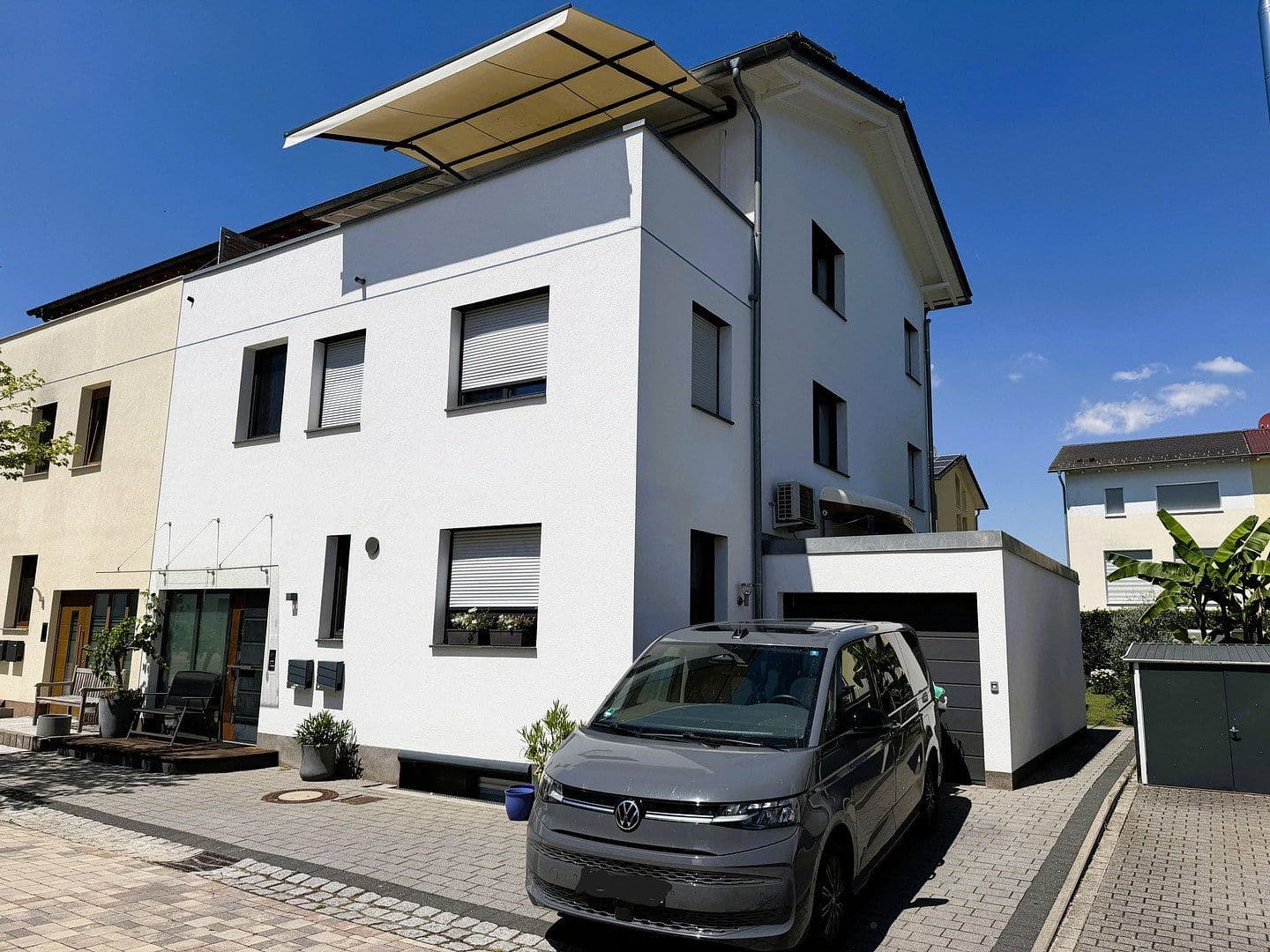 Predaj bytu 5-izbový 180 m², March, Bádensko-Wurttembersko Predaj bytu 5-izbový 180 m², March, Bádensko-Wurttembersko