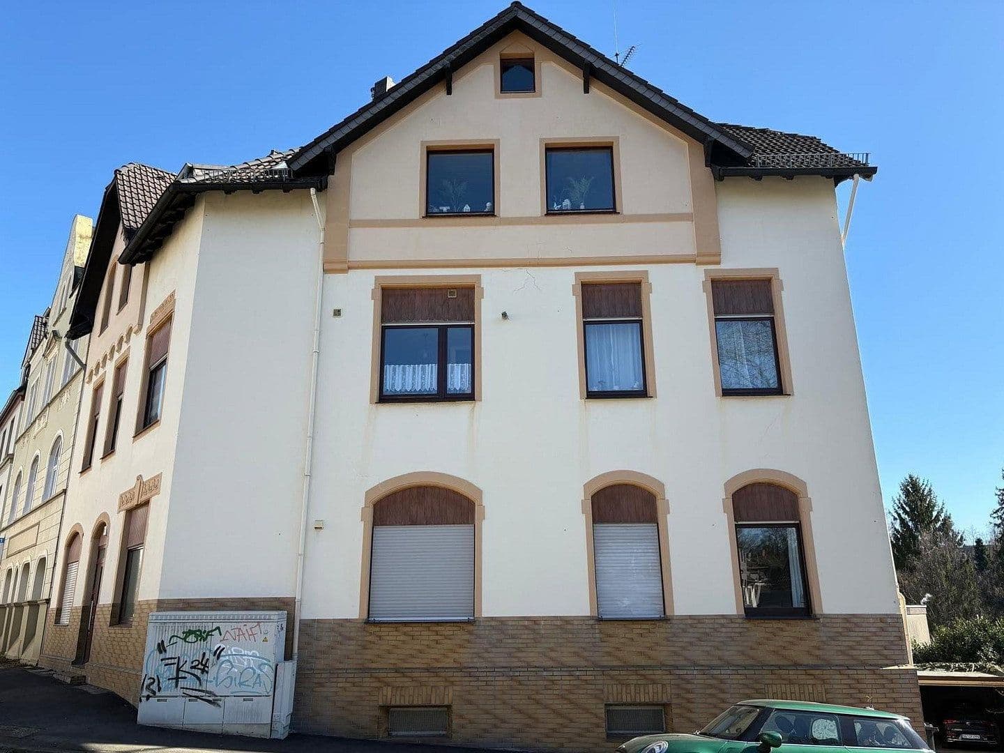Predaj domu 523 m², pozemok 669 m², Solingen, Severné Porýnie - Westfálsko Predaj domu 523 m², pozemok 669 m², Solingen, Severné Porýnie - Westfálsko