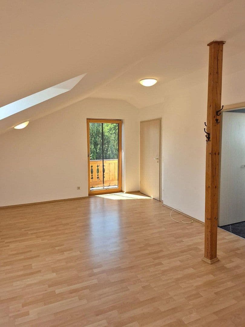 Prenájom bytu 1-izbový 36 m², Ludwig-Thoma-Str. 26, Sauerlach-Grafing, Bavorsko Prenájom bytu 1-izbový 36 m², Ludwig-Thoma-Str. 26, Sauerlach-Grafing, Bavorsko