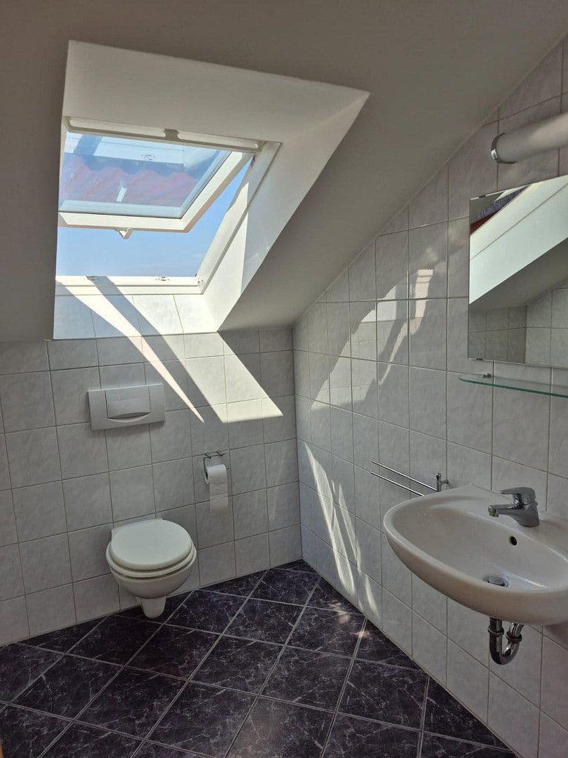 Prenájom bytu 1-izbový 36 m², Ludwig-Thoma-Str. 26, Sauerlach-Grafing, Bavorsko Prenájom bytu 1-izbový 36 m², Ludwig-Thoma-Str. 26, Sauerlach-Grafing, Bavorsko