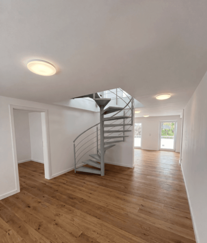 Prenájom bytu 6-izbový 150 m², Reisachstraße 8, Pliezhausen, Bádensko-Wurttembersko Prenájom bytu 6-izbový 150 m², Reisachstraße 8, Pliezhausen, Bádensko-Wurttembersko