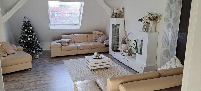 Predaj domu 260 m², pozemok 882 m², Trossingen, Bádensko-Wurttembersko Predaj domu 260 m², pozemok 882 m², Trossingen, Bádensko-Wurttembersko
