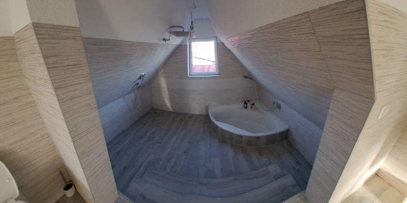 Predaj domu 260 m², pozemok 882 m², Trossingen, Bádensko-Wurttembersko Predaj domu 260 m², pozemok 882 m², Trossingen, Bádensko-Wurttembersko