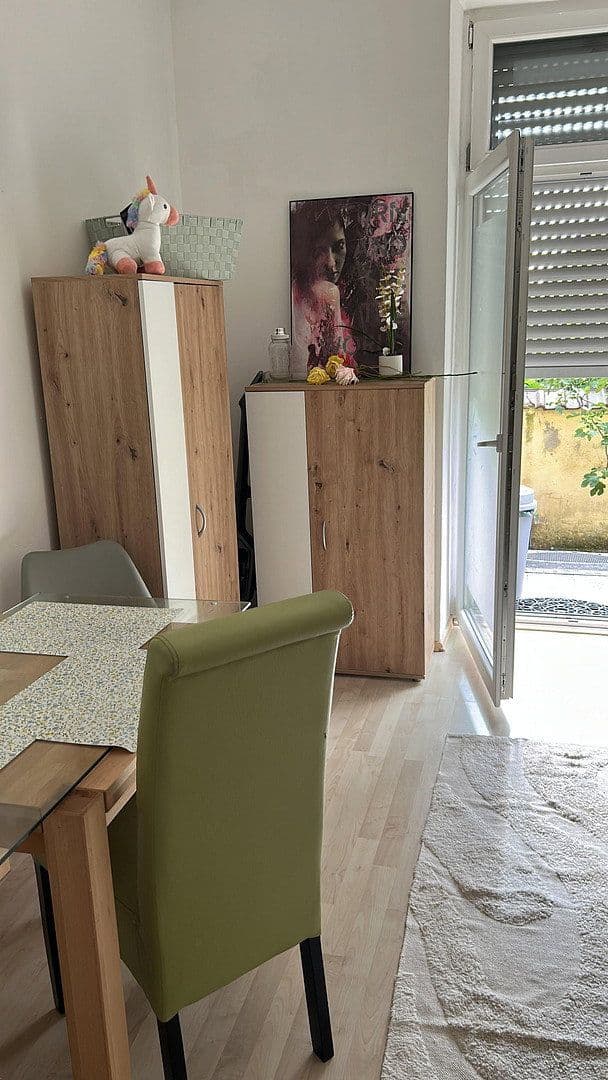 Prenájom bytu 1-izbový 26 m², Heidelberg, Bádensko-Wurttembersko Prenájom bytu 1-izbový 26 m², Heidelberg, Bádensko-Wurttembersko