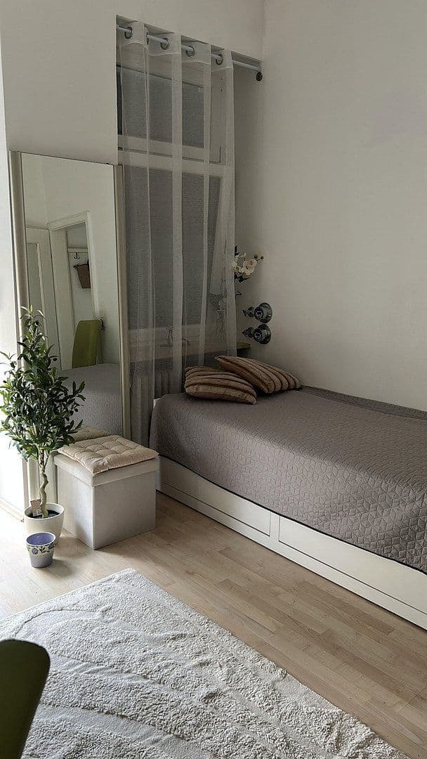 Prenájom bytu 1-izbový 26 m², Heidelberg, Bádensko-Wurttembersko Prenájom bytu 1-izbový 26 m², Heidelberg, Bádensko-Wurttembersko
