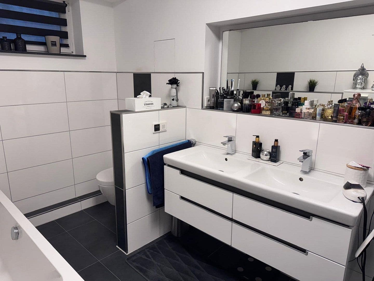 Prenájom bytu 3-izbový 105 m², Heddesheim, Bádensko-Wurttembersko Prenájom bytu 3-izbový 105 m², Heddesheim, Bádensko-Wurttembersko