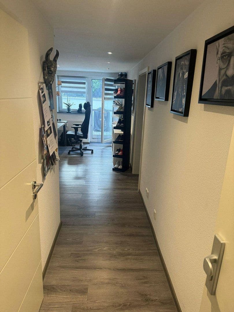 Prenájom bytu 3-izbový 105 m², Heddesheim, Bádensko-Wurttembersko Prenájom bytu 3-izbový 105 m², Heddesheim, Bádensko-Wurttembersko