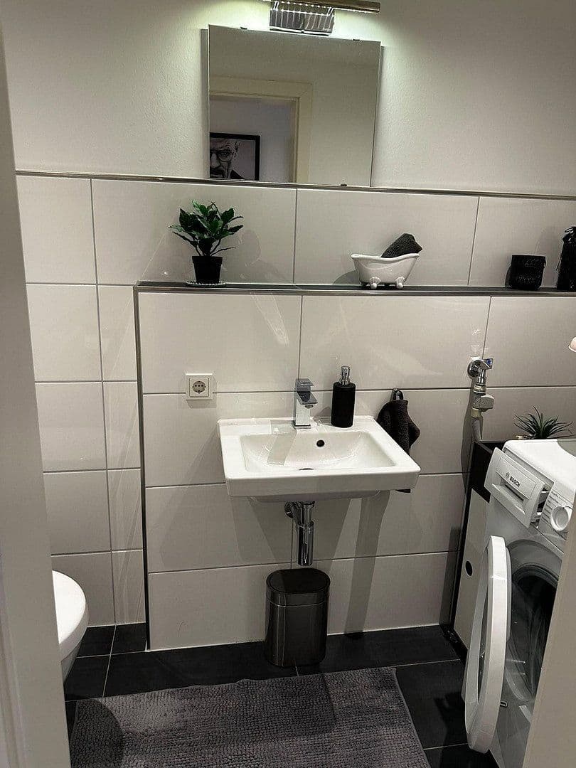 Prenájom bytu 3-izbový 105 m², Heddesheim, Bádensko-Wurttembersko Prenájom bytu 3-izbový 105 m², Heddesheim, Bádensko-Wurttembersko