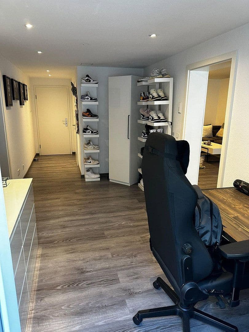 Prenájom bytu 3-izbový 105 m², Heddesheim, Bádensko-Wurttembersko Prenájom bytu 3-izbový 105 m², Heddesheim, Bádensko-Wurttembersko