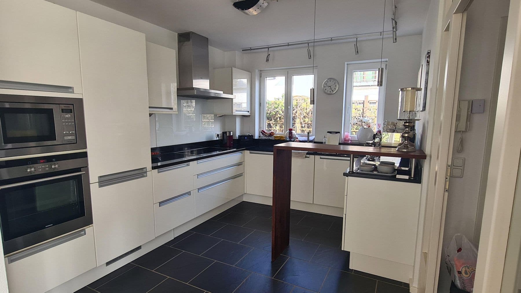 Predaj domu 164 m², pozemok 359 m², München, Bavorsko Predaj domu 164 m², pozemok 359 m², München, Bavorsko