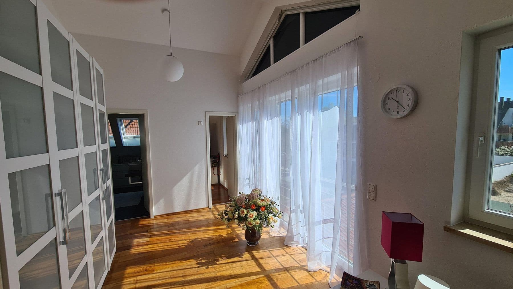 Predaj domu 164 m², pozemok 359 m², München, Bavorsko Predaj domu 164 m², pozemok 359 m², München, Bavorsko