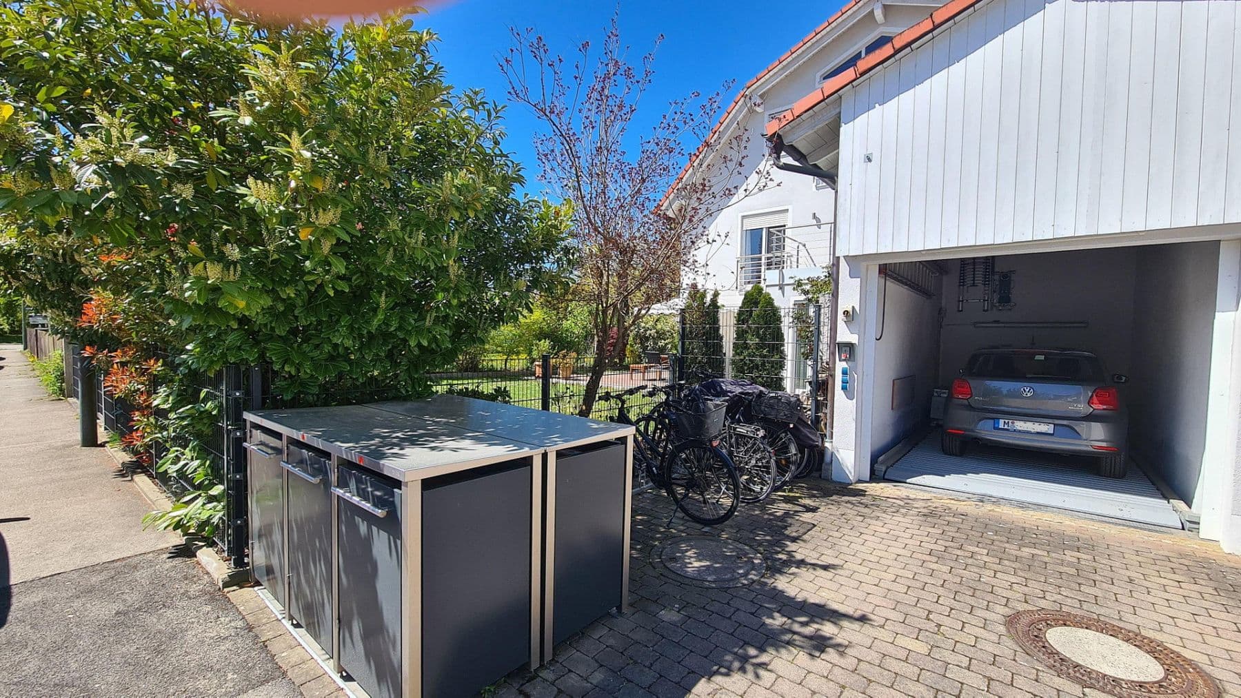 Predaj domu 164 m², pozemok 359 m², München, Bavorsko Predaj domu 164 m², pozemok 359 m², München, Bavorsko