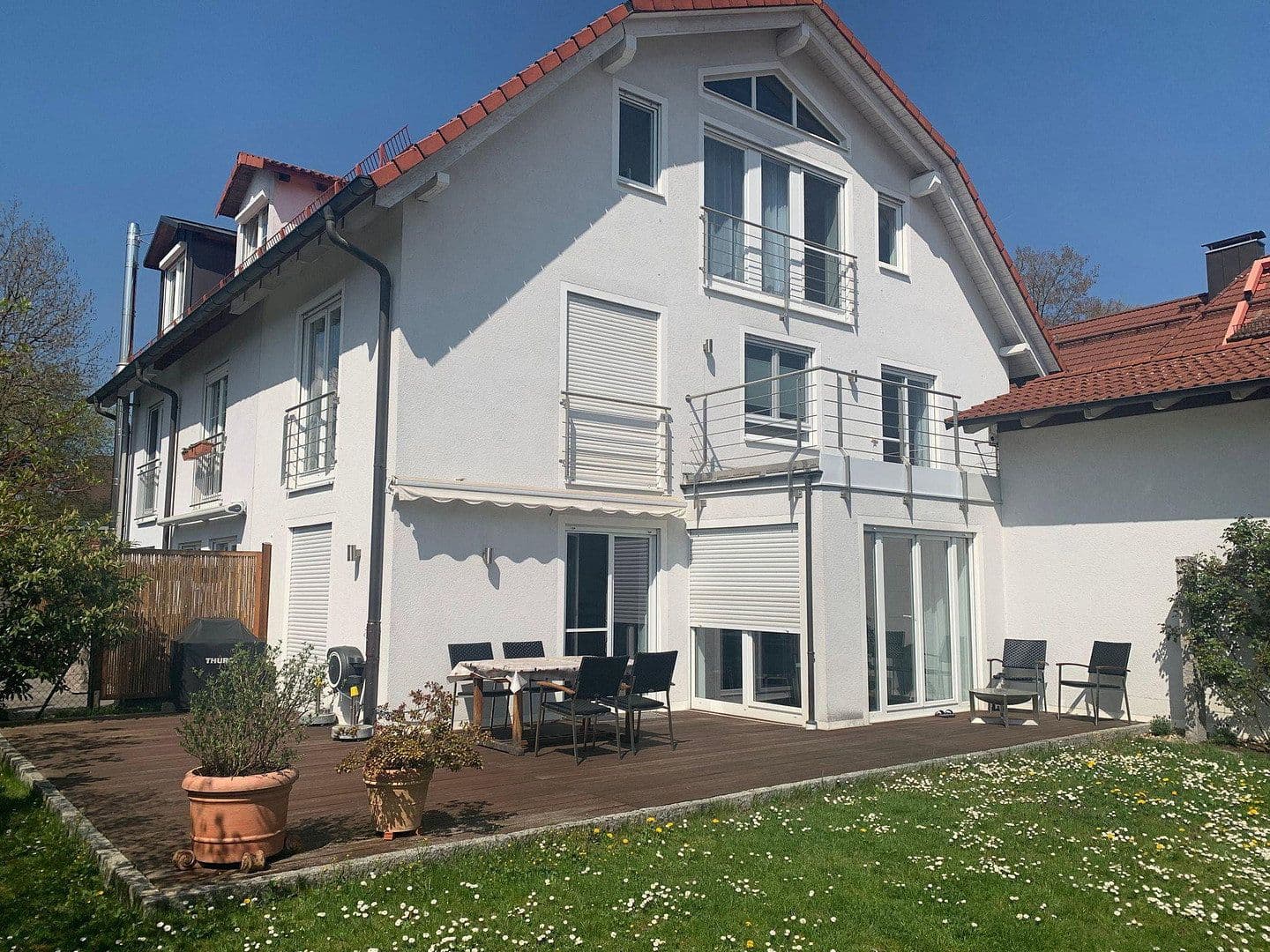 Predaj domu 164 m², pozemok 359 m², München, Bavorsko Predaj domu 164 m², pozemok 359 m², München, Bavorsko