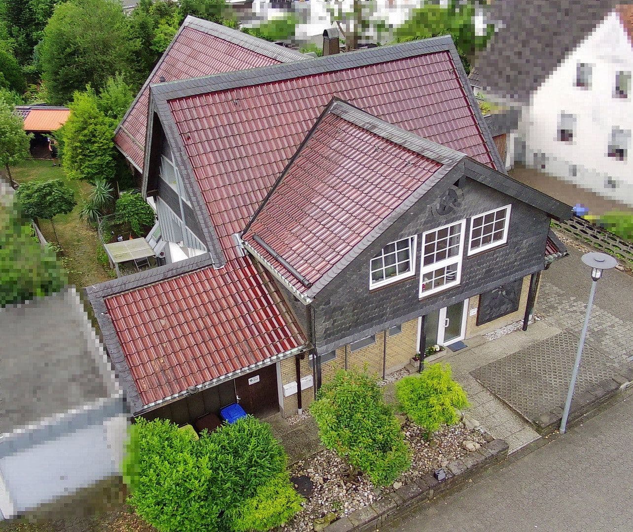 Predaj domu 262 m², pozemok 720 m², Siedlerstr. 4, Bergisch Gladbach, Severné Porýnie - Westfálsko Predaj domu 262 m², pozemok 720 m², Siedlerstr. 4, Bergisch Gladbach, Severné Porýnie - Westfálsko