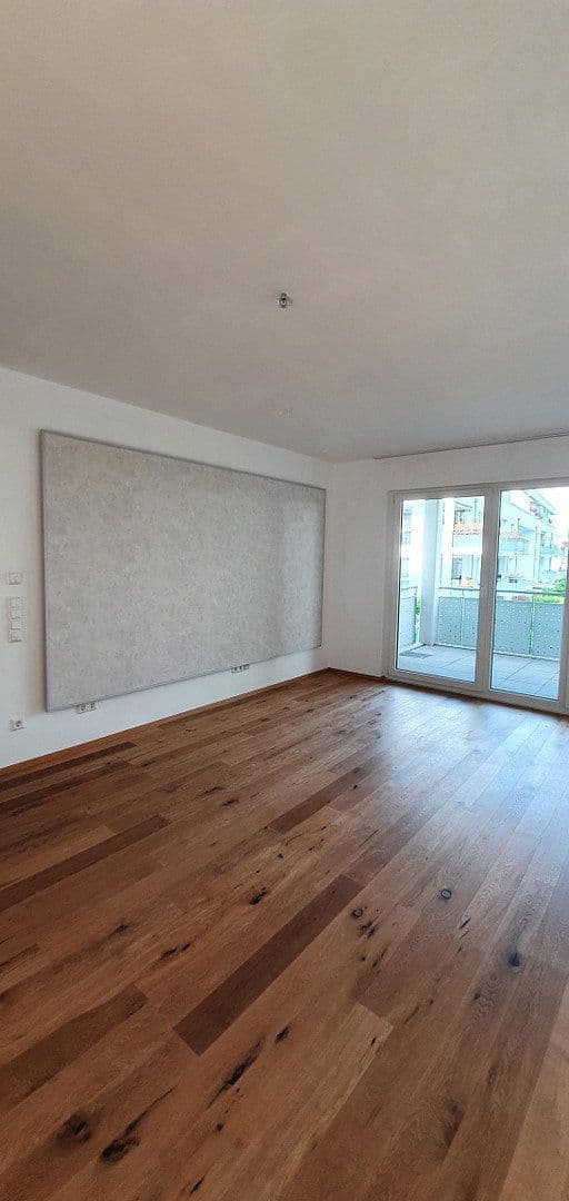 Prenájom bytu 3-izbový 88 m², Remseck am Neckar, Bádensko-Wurttembersko Prenájom bytu 3-izbový 88 m², Remseck am Neckar, Bádensko-Wurttembersko