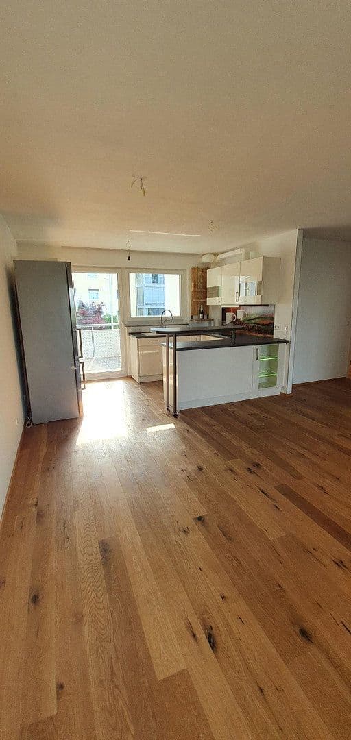 Prenájom bytu 3-izbový 88 m², Remseck am Neckar, Bádensko-Wurttembersko Prenájom bytu 3-izbový 88 m², Remseck am Neckar, Bádensko-Wurttembersko