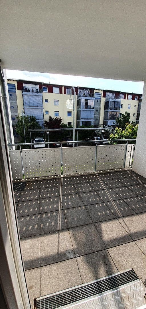 Prenájom bytu 3-izbový 88 m², Remseck am Neckar, Bádensko-Wurttembersko Prenájom bytu 3-izbový 88 m², Remseck am Neckar, Bádensko-Wurttembersko