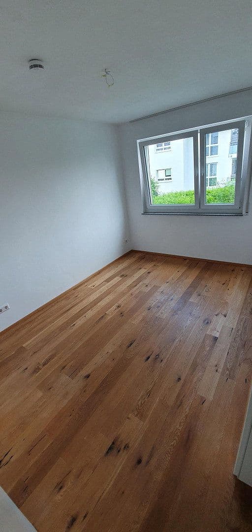 Prenájom bytu 3-izbový 88 m², Remseck am Neckar, Bádensko-Wurttembersko Prenájom bytu 3-izbový 88 m², Remseck am Neckar, Bádensko-Wurttembersko