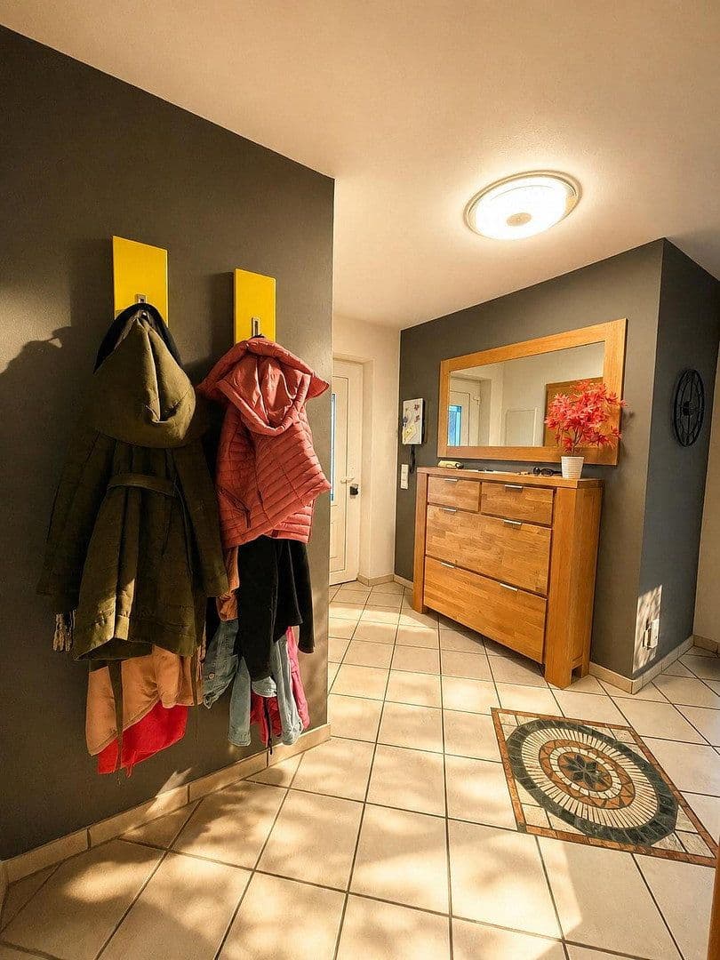 Predaj domu 350 m², pozemok 555 m², Hennef (Sieg), Severné Porýnie - Westfálsko Predaj domu 350 m², pozemok 555 m², Hennef (Sieg), Severné Porýnie - Westfálsko
