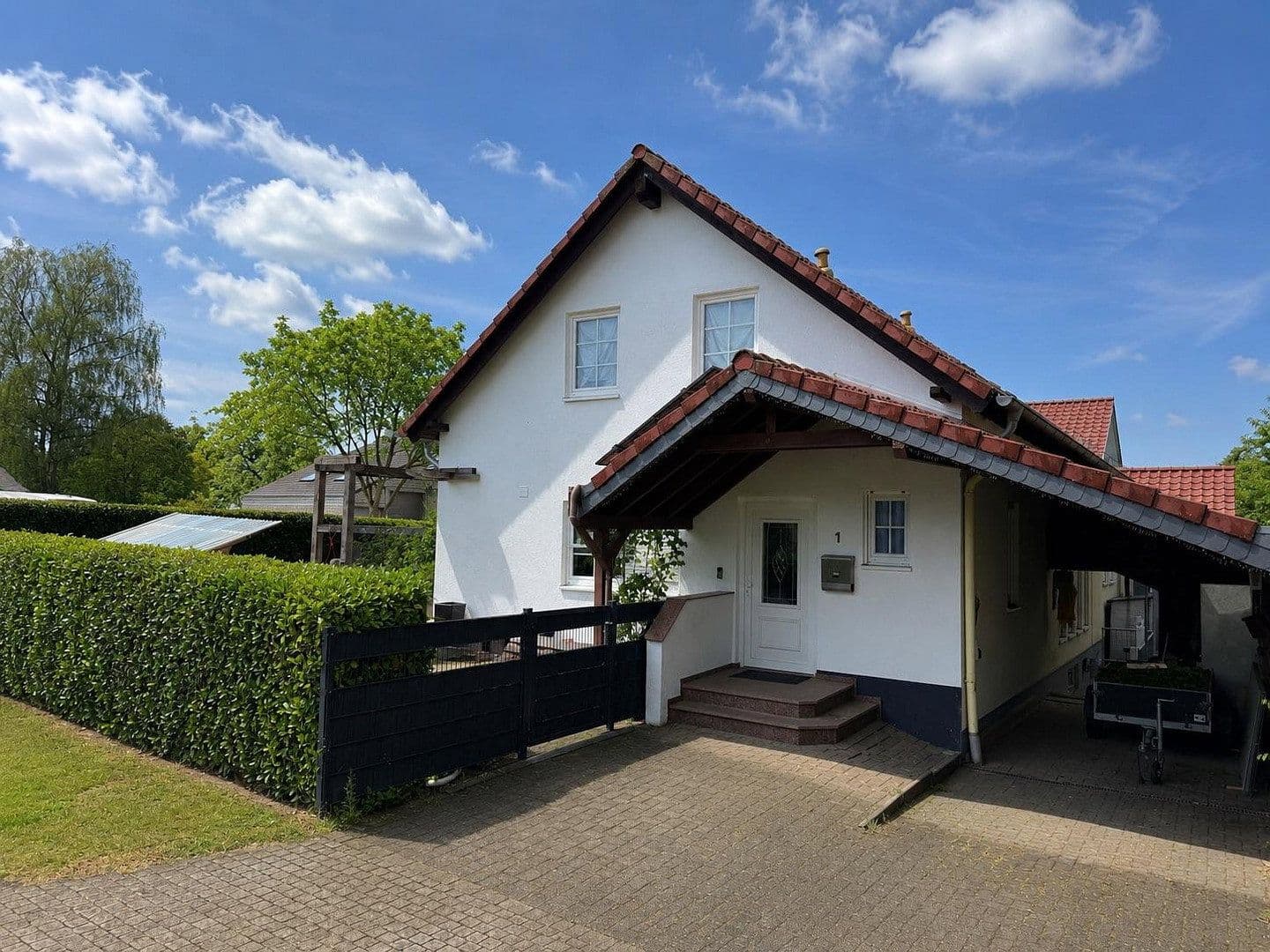 Predaj domu 350 m², pozemok 555 m², Hennef (Sieg), Severné Porýnie - Westfálsko Predaj domu 350 m², pozemok 555 m², Hennef (Sieg), Severné Porýnie - Westfálsko