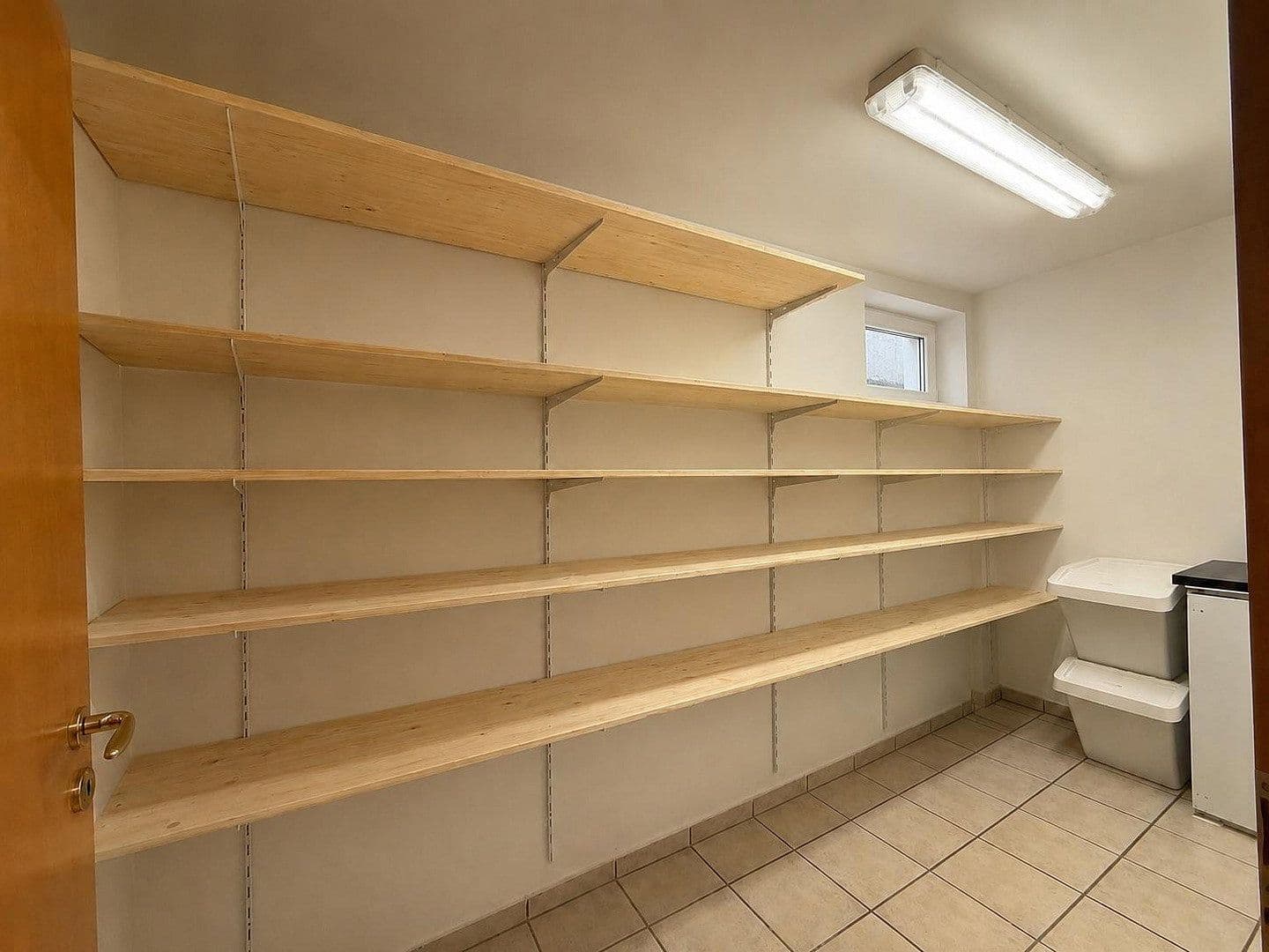 Predaj domu 350 m², pozemok 555 m², Hennef (Sieg), Severné Porýnie - Westfálsko Predaj domu 350 m², pozemok 555 m², Hennef (Sieg), Severné Porýnie - Westfálsko