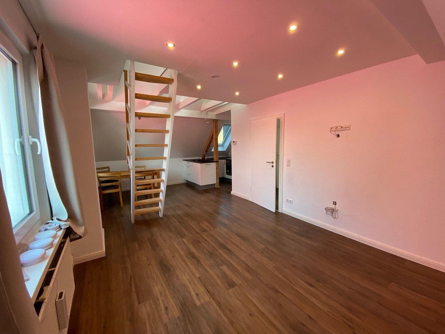 Prenájom bytu 4-izbový 85 m², Hedwigstraße 7, Braunschweig, Dolné Sasko Prenájom bytu 4-izbový 85 m², Hedwigstraße 7, Braunschweig, Dolné Sasko