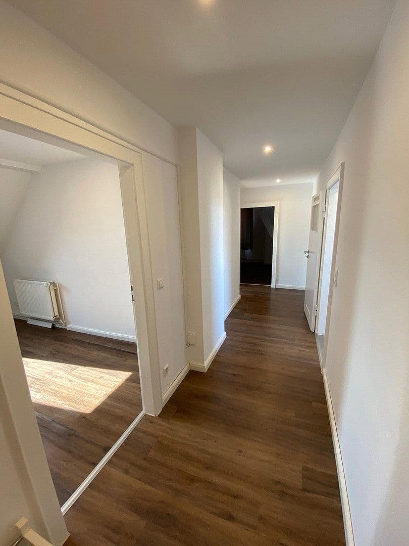 Prenájom bytu 4-izbový 85 m², Hedwigstraße 7, Braunschweig, Dolné Sasko Prenájom bytu 4-izbový 85 m², Hedwigstraße 7, Braunschweig, Dolné Sasko