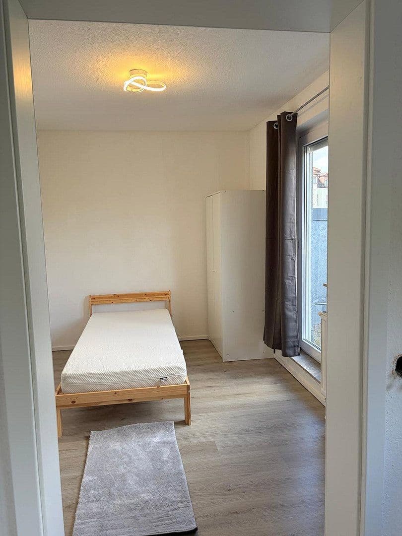 Prenájom bytu 52 m², Schweinauer Hauptstraße 39b, Nürnberg, Bavorsko Prenájom bytu 52 m², Schweinauer Hauptstraße 39b, Nürnberg, Bavorsko