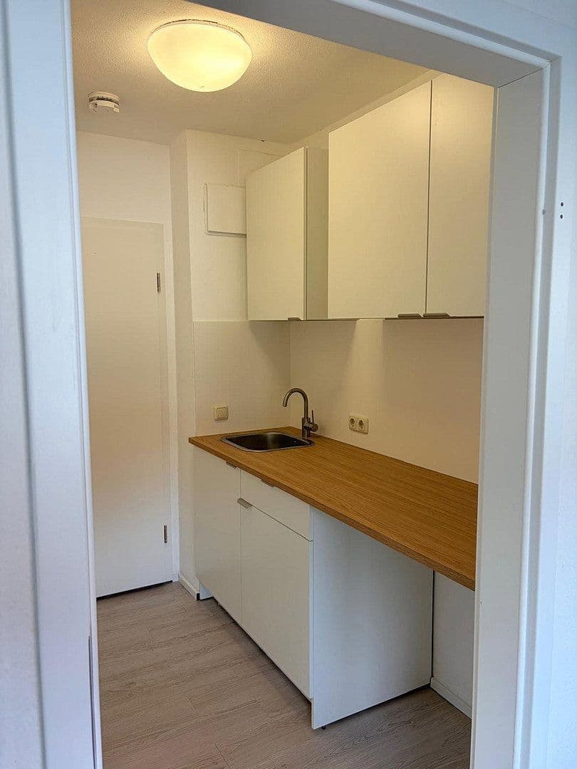 Prenájom bytu 52 m², Schweinauer Hauptstraße 39b, Nürnberg, Bavorsko Prenájom bytu 52 m², Schweinauer Hauptstraße 39b, Nürnberg, Bavorsko