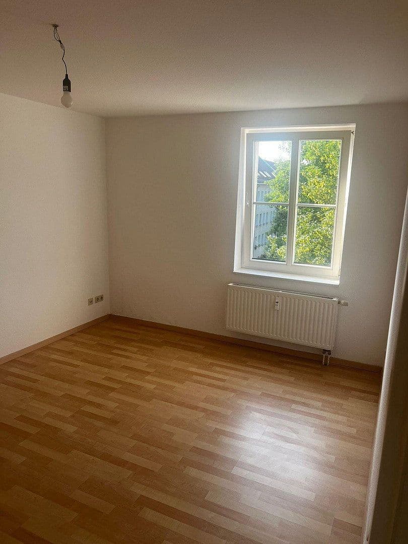 Prenájom bytu 2-izbový 35 m², Crimmitschauerstr. 17, Zwickau, Sasko Prenájom bytu 2-izbový 35 m², Crimmitschauerstr. 17, Zwickau, Sasko
