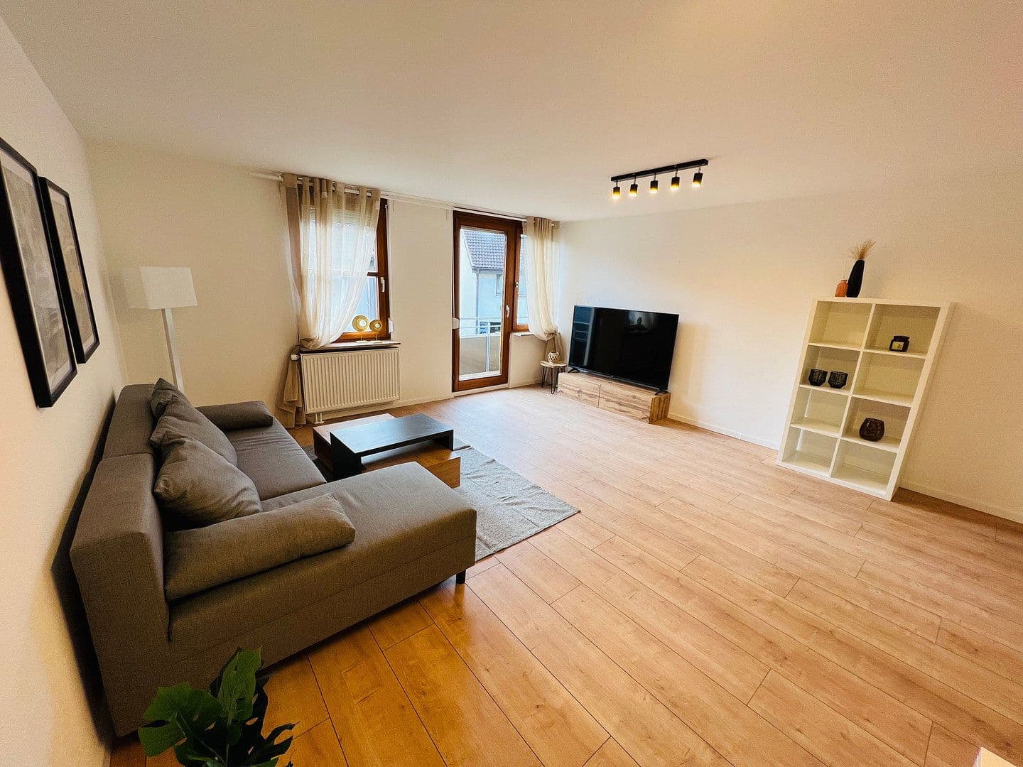 Prenájom bytu 3-izbový 79 m², Zeppelinstr. 8, Uhingen, Bádensko-Wurttembersko Prenájom bytu 3-izbový 79 m², Zeppelinstr. 8, Uhingen, Bádensko-Wurttembersko