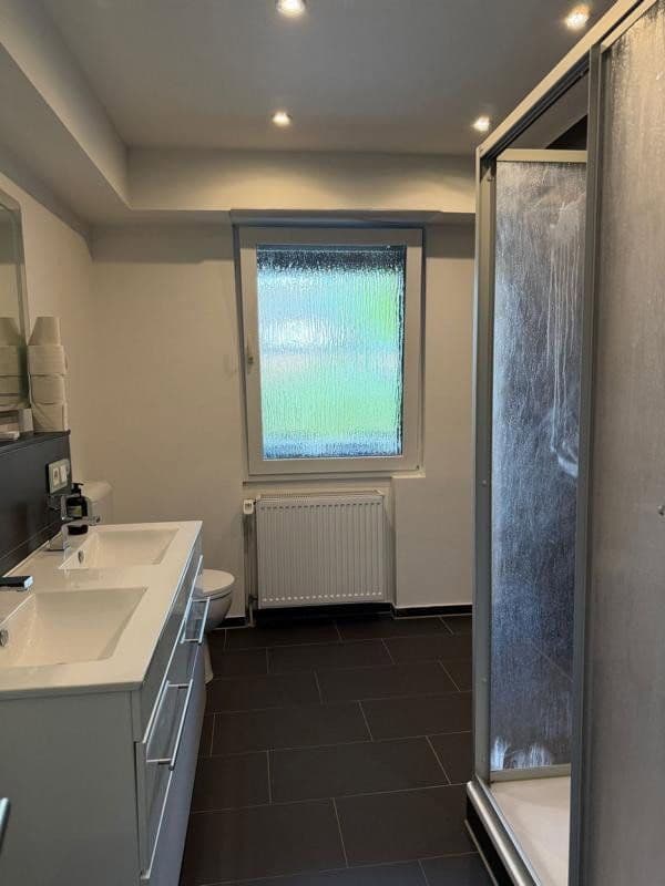 Prenájom bytu 5-izbový 110 m², Pfeilstraße 33, Mönchengladbach, Severné Porýnie - Westfálsko Prenájom bytu 5-izbový 110 m², Pfeilstraße 33, Mönchengladbach, Severné Porýnie - Westfálsko