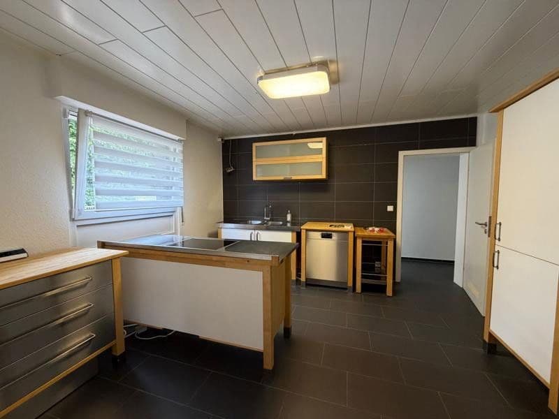 Prenájom bytu 5-izbový 110 m², Pfeilstraße 33, Mönchengladbach, Severné Porýnie - Westfálsko Prenájom bytu 5-izbový 110 m², Pfeilstraße 33, Mönchengladbach, Severné Porýnie - Westfálsko