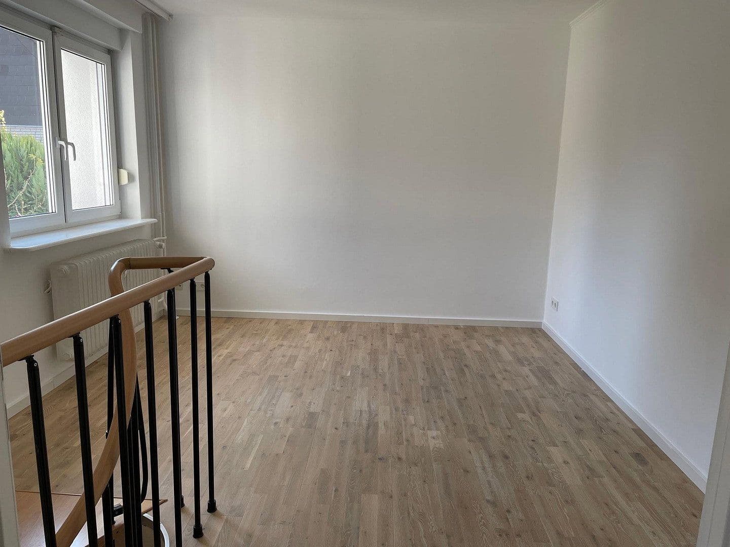 Prenájom bytu 4-izbový 111 m², Rudower Str. 178A, Berlin, Berlín Prenájom bytu 4-izbový 111 m², Rudower Str. 178A, Berlin, Berlín