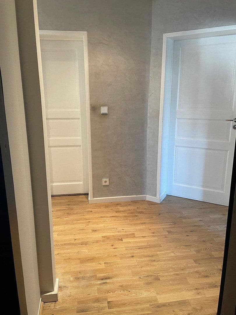 Prenájom bytu 4-izbový 111 m², Rudower Str. 178A, Berlin, Berlín Prenájom bytu 4-izbový 111 m², Rudower Str. 178A, Berlin, Berlín