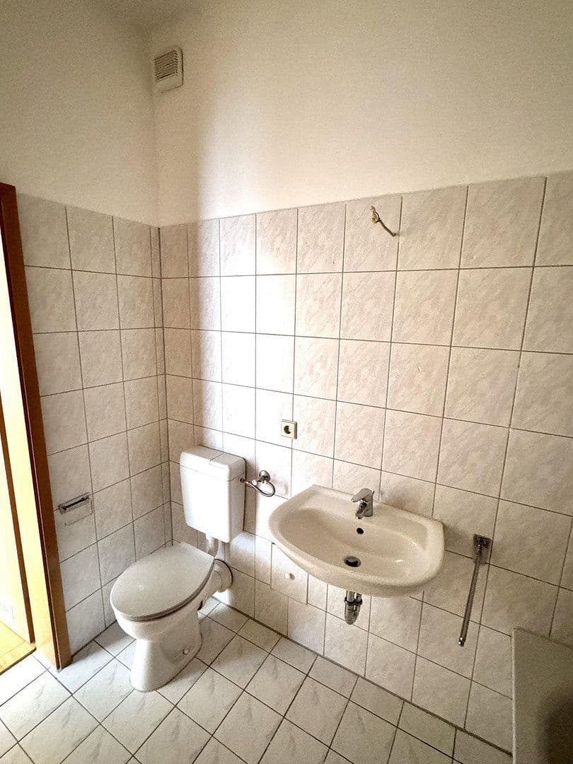 Prenájom bytu 2-izbový 45 m², Philippstr. 57, Meerane, Sasko Prenájom bytu 2-izbový 45 m², Philippstr. 57, Meerane, Sasko