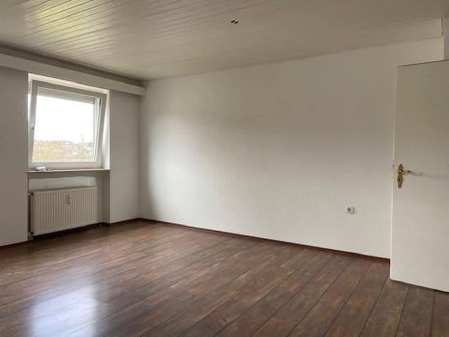 Prenájom bytu 3-izbový 70 m², Usinger Str. 94, Ober-Mörlen, Hesensko Prenájom bytu 3-izbový 70 m², Usinger Str. 94, Ober-Mörlen, Hesensko
