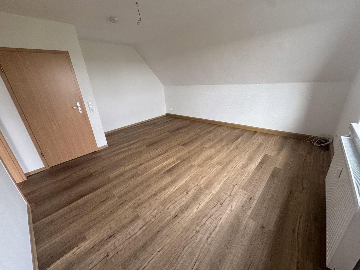 Prenájom bytu 3-izbový 64 m², Langenbernsdorf, Sasko Prenájom bytu 3-izbový 64 m², Langenbernsdorf, Sasko