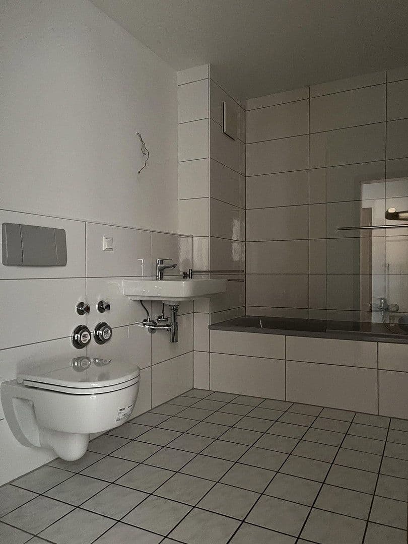 Prenájom bytu 2-izbový 61 m², Kraichtal, Bádensko-Wurttembersko Prenájom bytu 2-izbový 61 m², Kraichtal, Bádensko-Wurttembersko