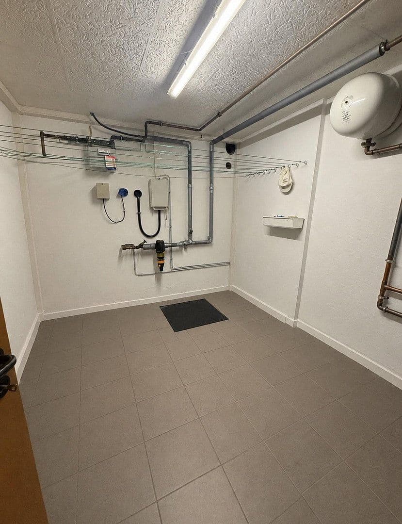 Predaj domu 210 m², pozemok 400 m², Kelkheim (Taunus), Hesensko Predaj domu 210 m², pozemok 400 m², Kelkheim (Taunus), Hesensko